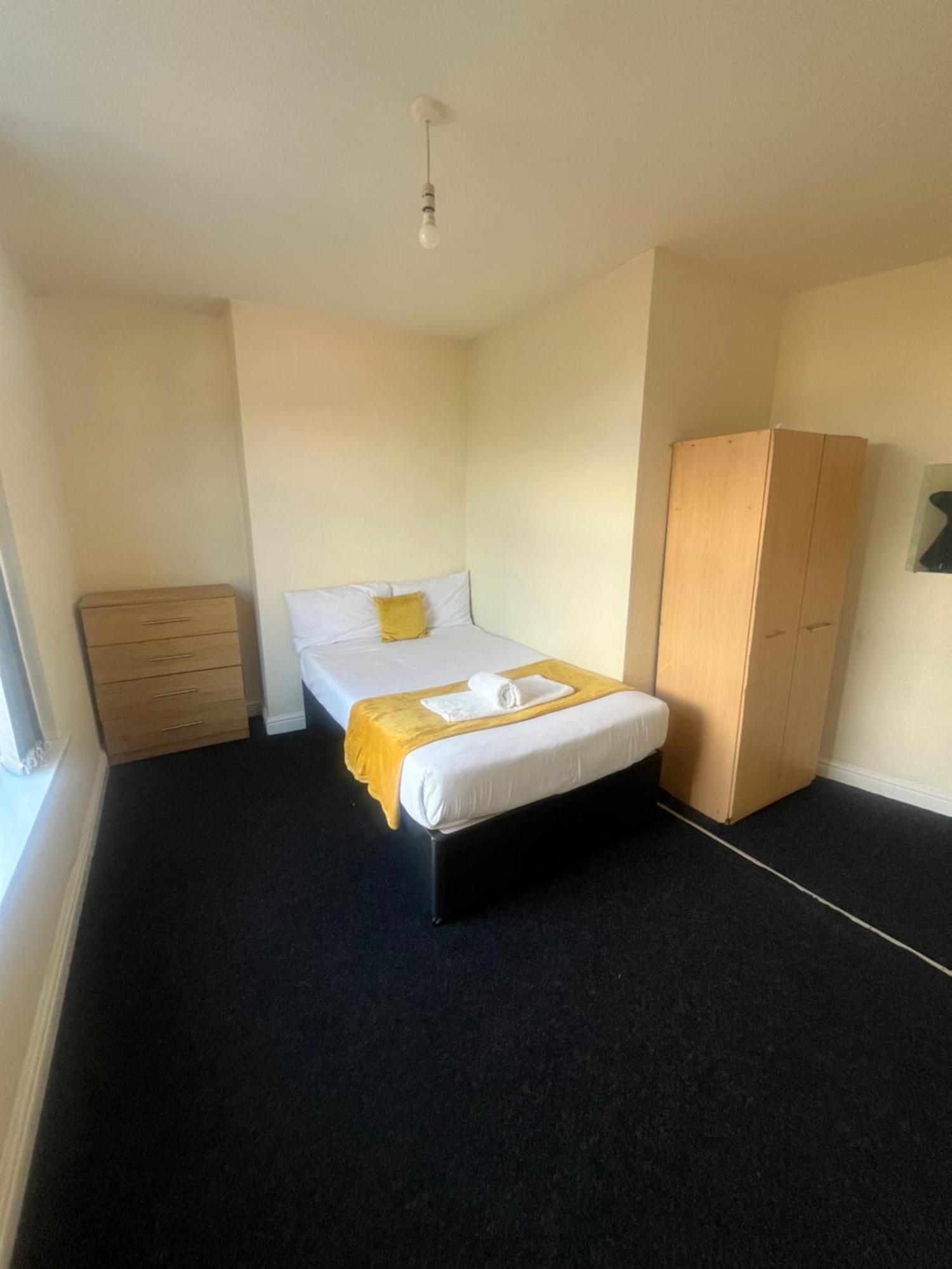 Simple Inn Вейкфілд Екстер'єр фото
